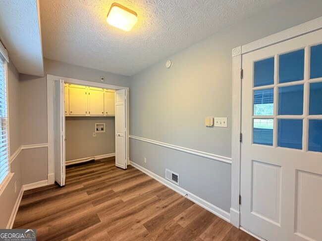 Photo - 315 Hardscrabble Rd