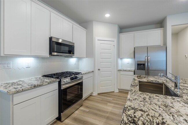 Photo - 8626 Blueberry Ash St