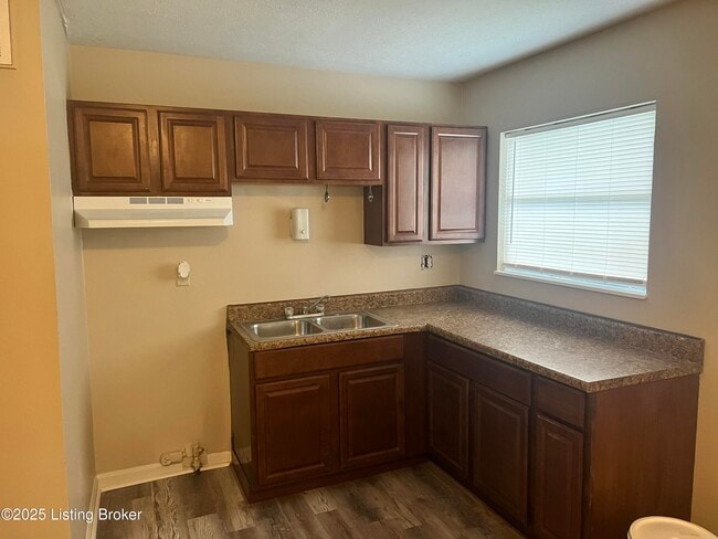 Photo - 508 Blossom Rd