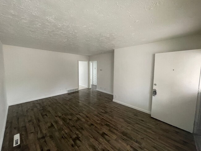 Photo - 1154-1156 Brooklyn Ave Unit 1154