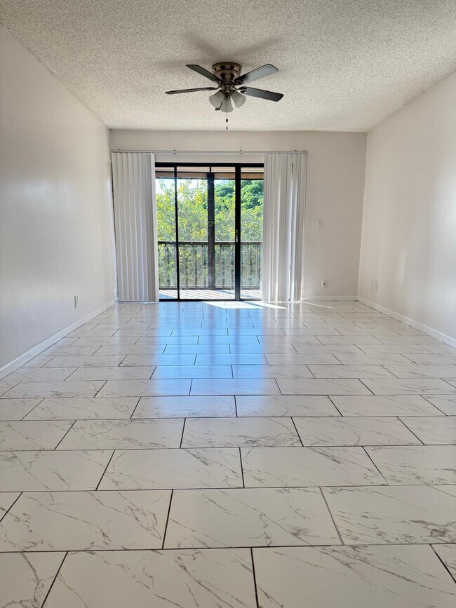 Photo - 5987 Forest Hill Blvd Unit 203