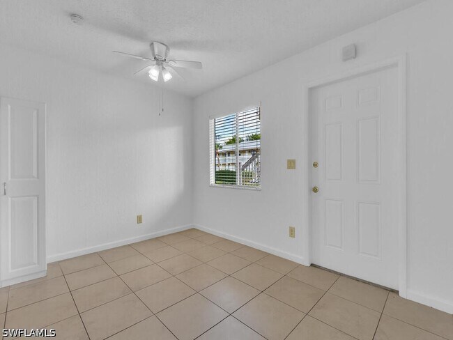 Photo - 4617 Bayshore Dr Unit H5