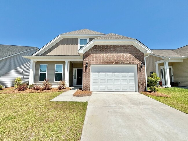 Building Photo - Pristine 3BR/3BA Home with Community Pool & Fenced Yard in Northeast Columbia! Available June 12th!