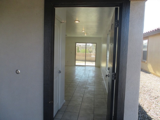 Photo - Beautiful 3 Bedroom-2 Bath House, Sahuarita Arizona