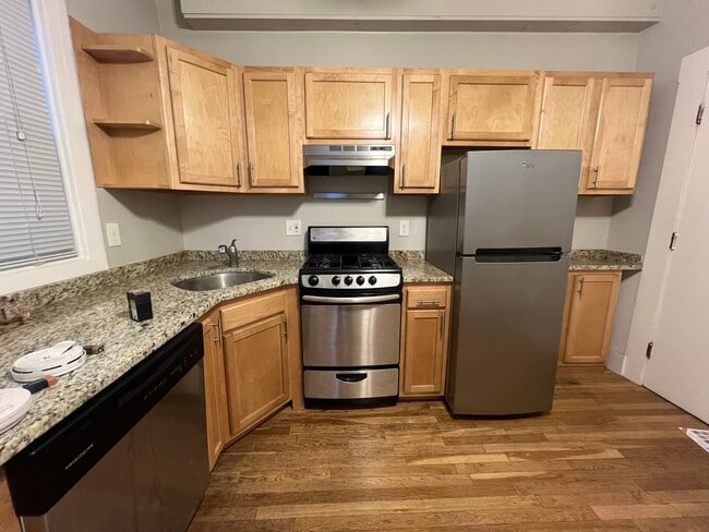 Photo - 9 Saint Johns Rd Unit 3