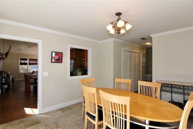 Photo - 2565 Camille Dr NE