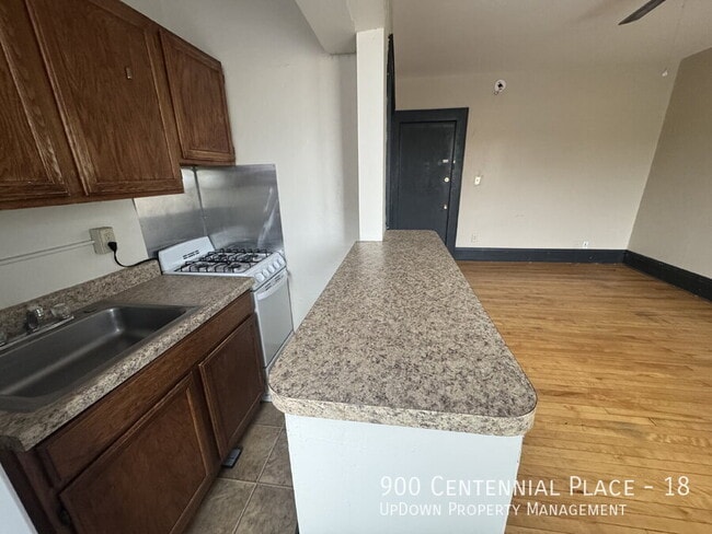 Photo - 900 Centennial Pl Unit 18