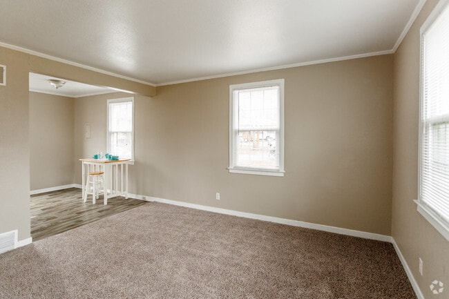 Photo - Lone Oak Villas