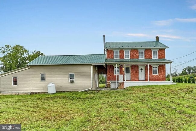 Photo - 350 Hilltown Rd