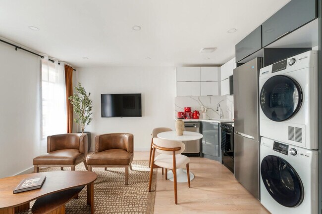 Photo - 335 E 22nd St Unidad ID1375250P