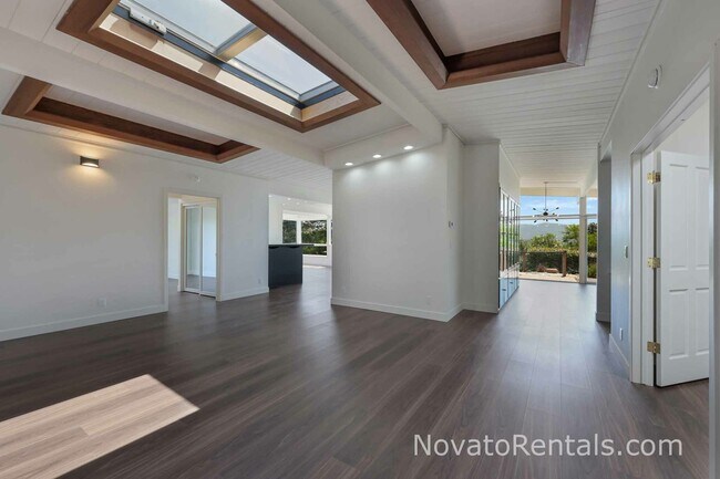 Photo - 748 Beechnut Ct