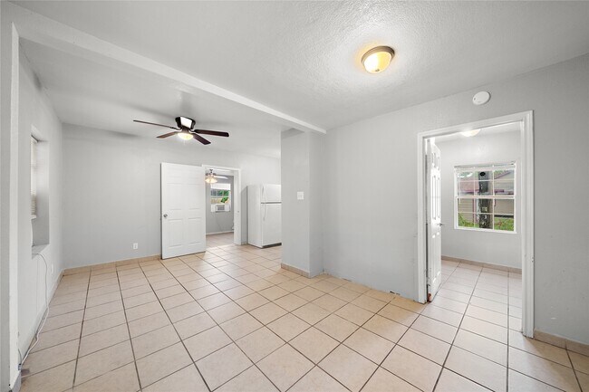 Photo - 806 3rd Ave N Unit 12 1/2