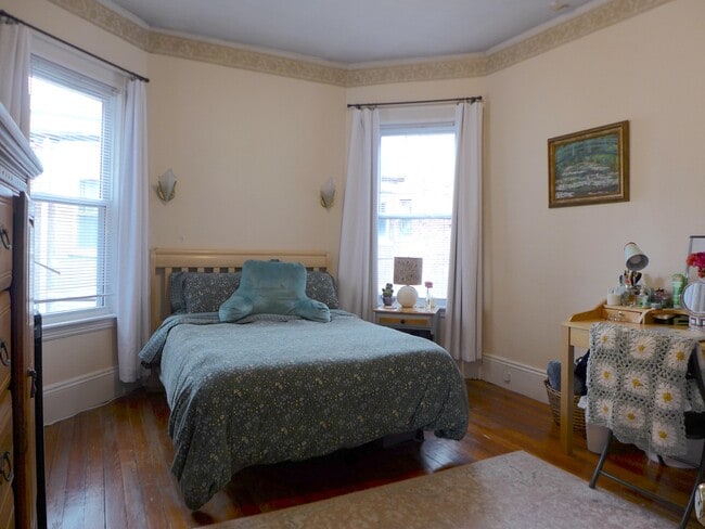 Photo - 17 Auburn St Unit n