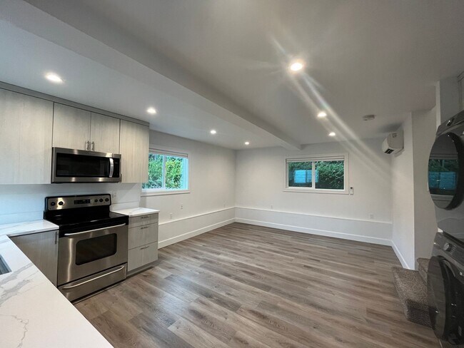 Photo - LB1117 Unidad #B