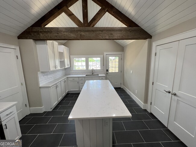 Photo - 129 Whitefoord Ave NE