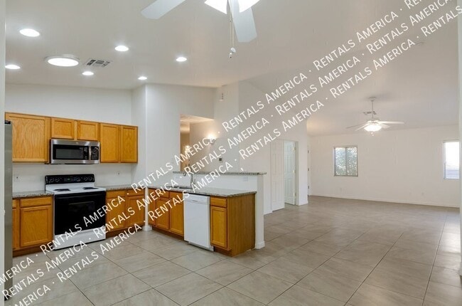 Photo - 8445 S Burien Rd