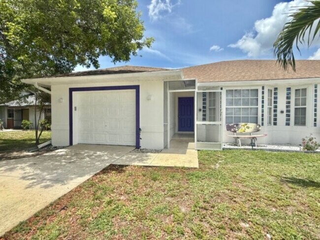 Photo - AVAILABLE NOW!!!!  3 Bedroom 2 bath 1 car ...
