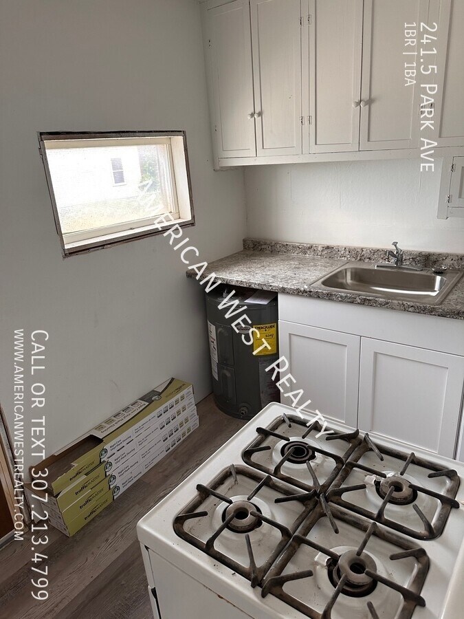 Photo - 241.5 Park Ave