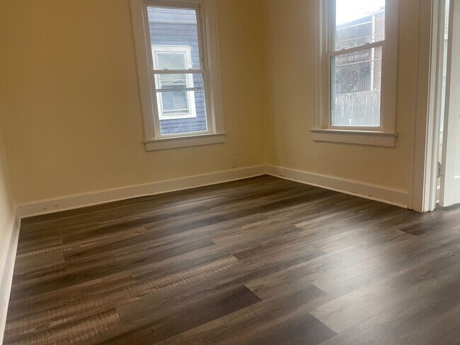 Photo - 1605 Hillcrest Rd Unit Lower (1607)