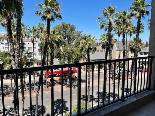 Photo - 850 E Ocean Blvd Unidad 412