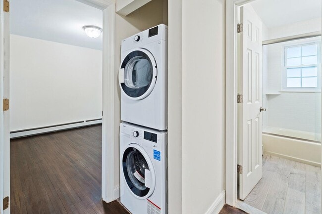 Newtonian Gardens Apartments