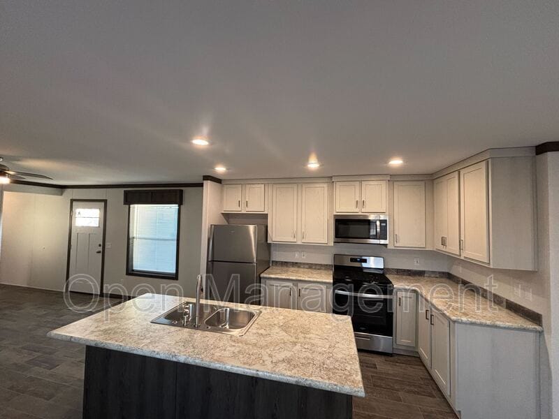 Photo - 4005 4005 19th St NE