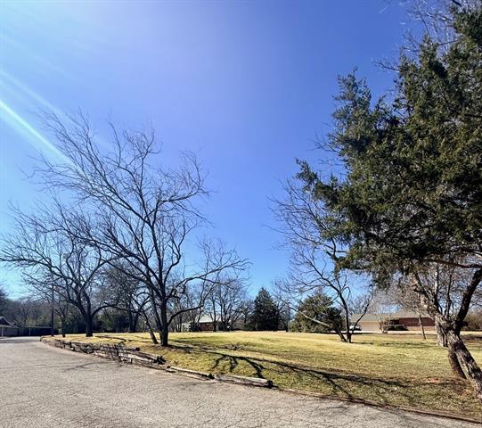 Photo - 946 E 3rd St