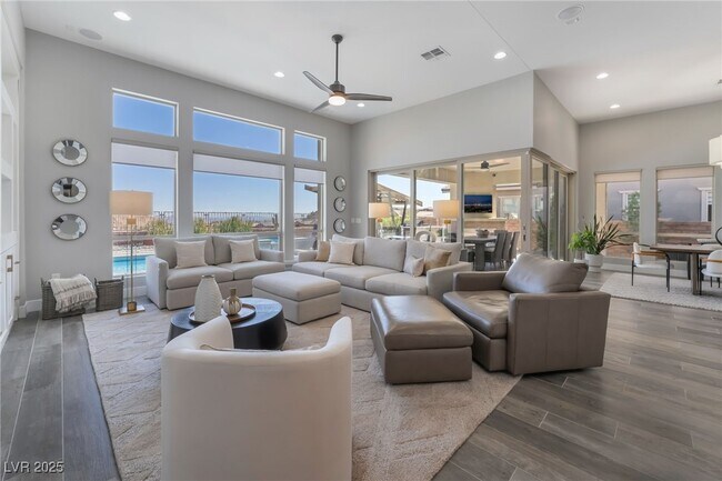 Building Photo - 3120 Greenscape Ln