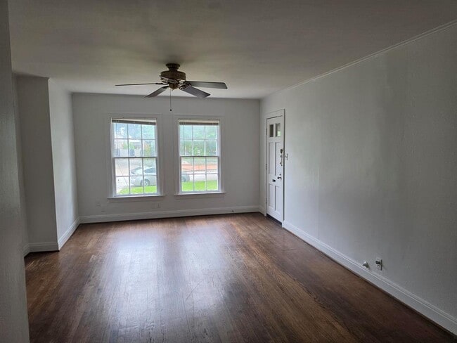 Photo - 1401 Hartford Rd