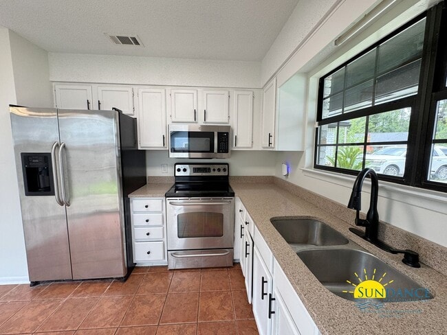 Photo - Charming 3-Bedroom Home in Fort Walton Beach!