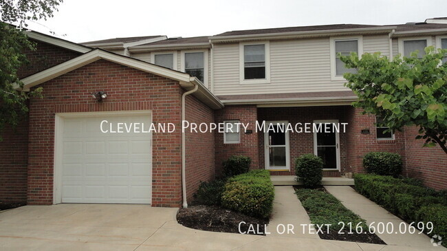 Building Photo - Parkside Court Townhome