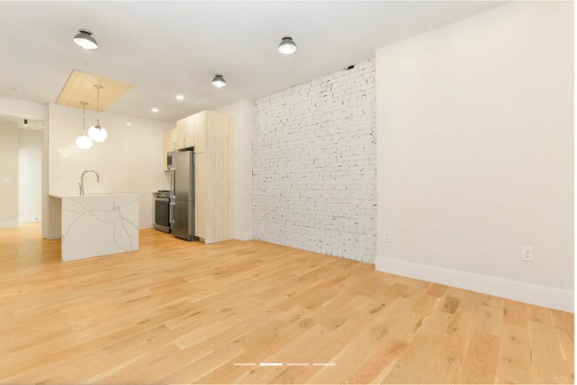 Photo - 200 Maverick St Apartments Unit 200 Maverick