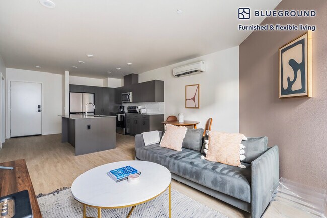 Photo - 1955 129th Ave NE Unidad SI FL6-ID1000