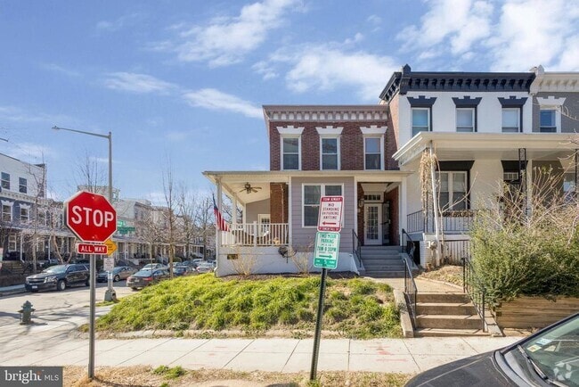 Building Photo - 1628 Eckington Pl NE Rental