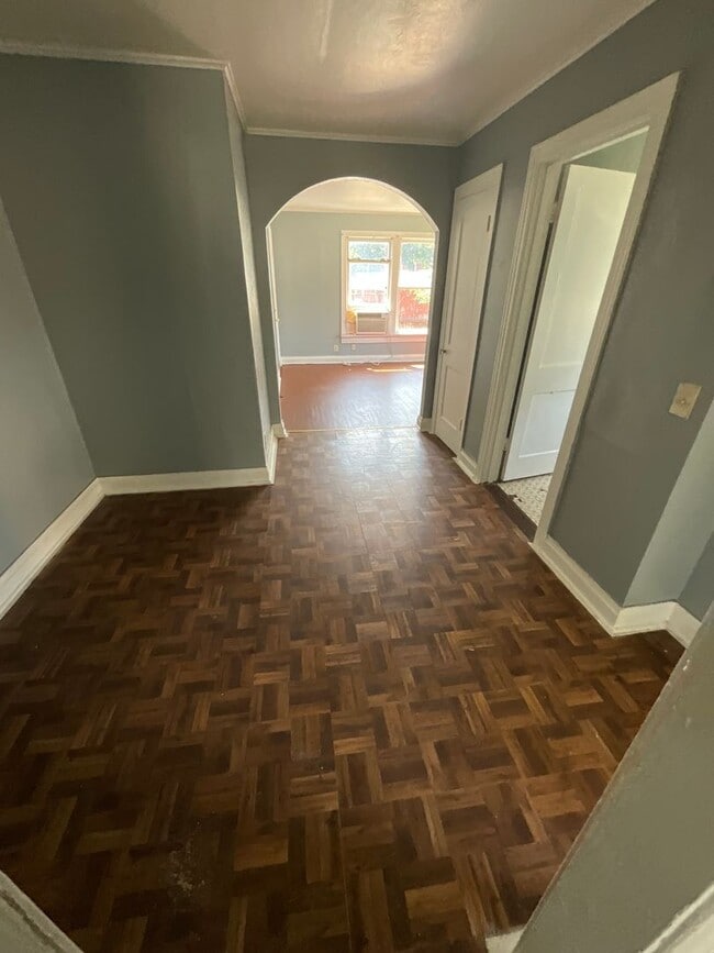 Photo - 258 Wyandotte St