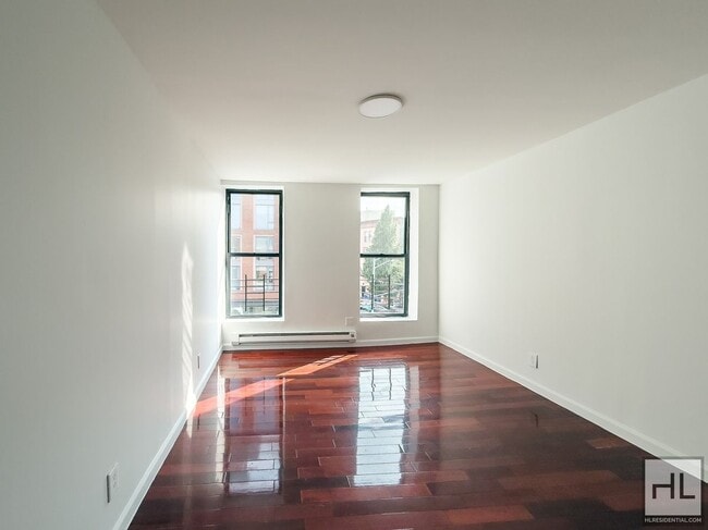 Building Photo - FULTON STREET / Available Now – No Fee! Sp... Rental