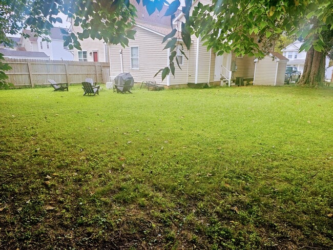 Photo - 730 Maltby Ave