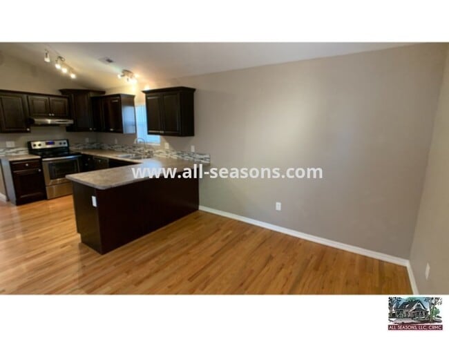 Photo - Remodeled bungalow located close to downtown!