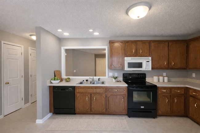 Photo - Welcome Home to Comfort, Space & Charm!