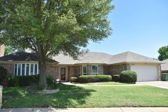 Building Photo - 3104 Green Country Ct
