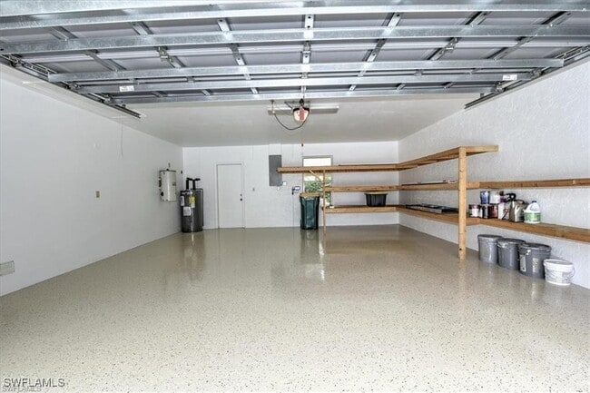 Photo - 2252 Royal Ln