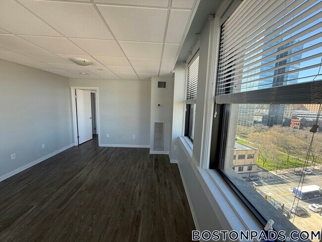 Photo - 507 Main St Unit 902