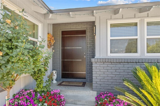 Photo - 23818 Oxnard St House