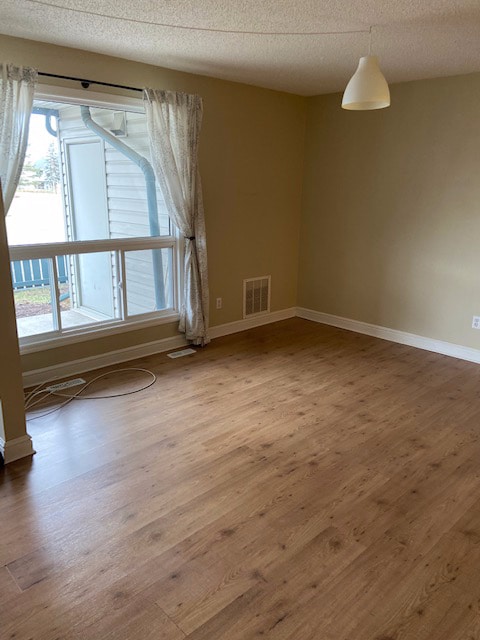 Photo - 2703-179 79 St NW