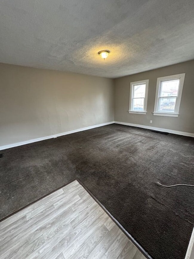 Photo - 709 Riverside Ave