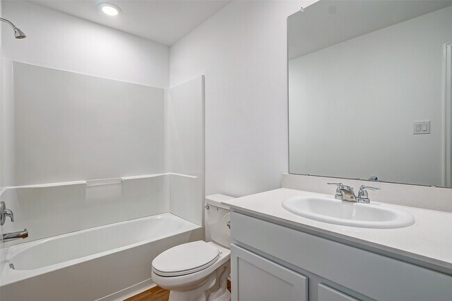 Photo - 1495 Twilight Grn Dr