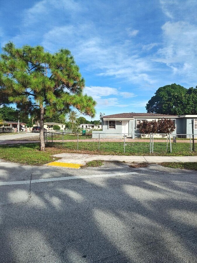Photo - 12325 NW 19th Ave