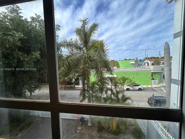 Photo - 2734 Bird Ave Unit 204