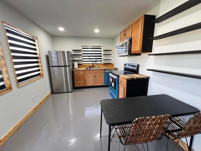 Photo - 8535 40th Ter N