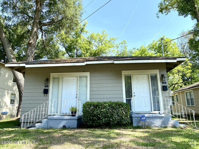 Building Photo - 3313 College St Rental